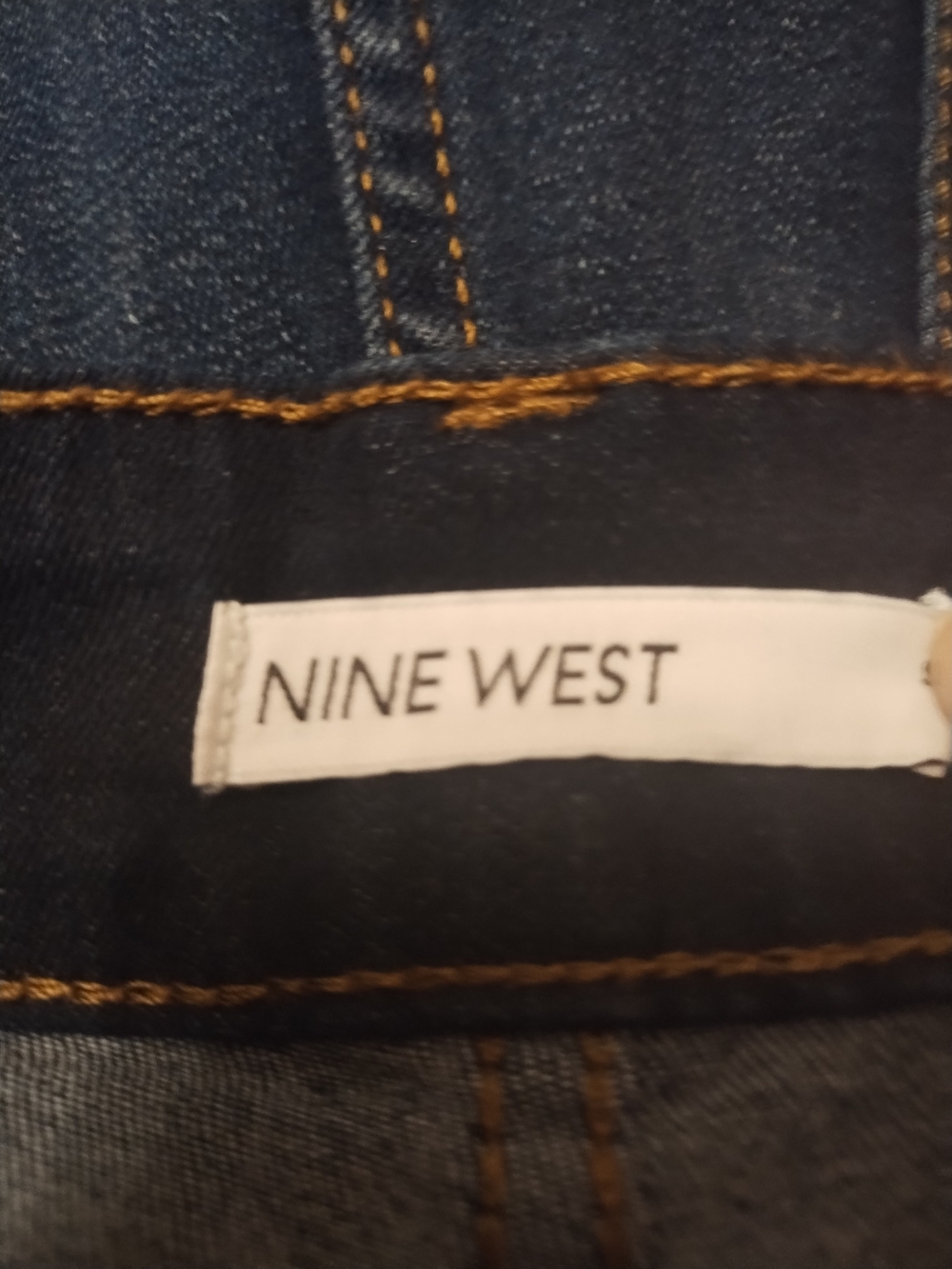 NWOT High-Rise Dark Blue Denim Button-Front Women's Shorts - Picture 3 of 6